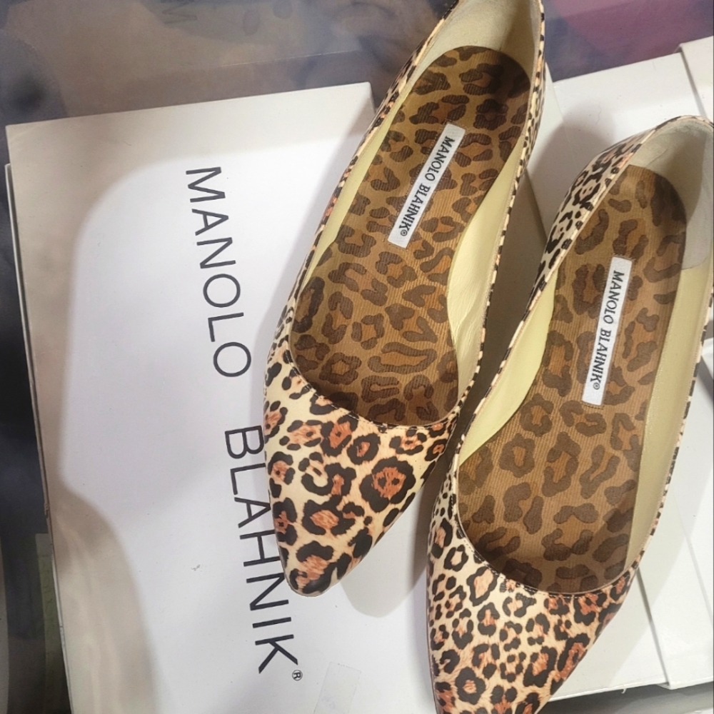Manolo Blahnik leopard print flats